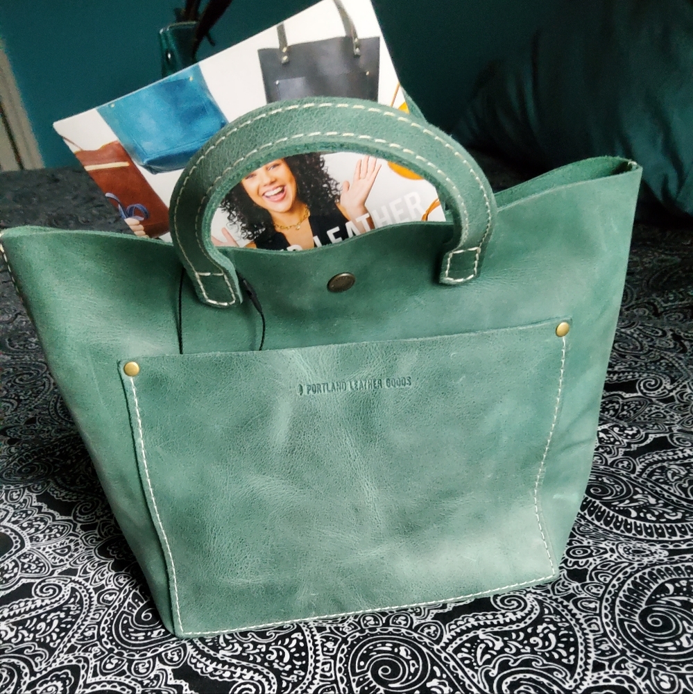 Portland Leather Goods Surf mini crossbody